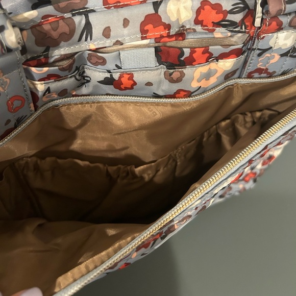 Lug Sprinter Tote in Blossom Blue - Picture 5 of 7